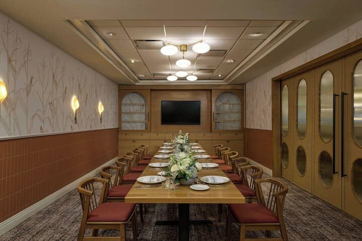 Dining 77 of 115