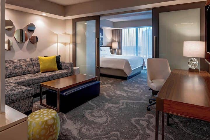 Room 30 of 115