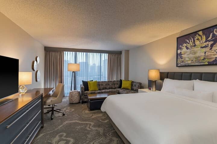 Room 25 of 115